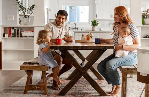Wie zu viel Kaffee bei jungen Eltern nach hinten losgehen kann