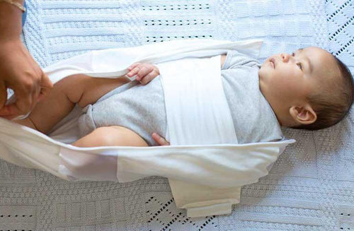 Avoid Baby Hip Dysplasia by Swaddling Safely