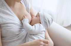 Feeding from Both Breasts or One: What's Best for Sleep?